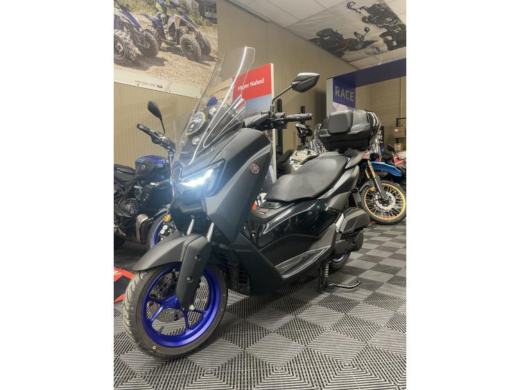 YAMAHA NMAX 125