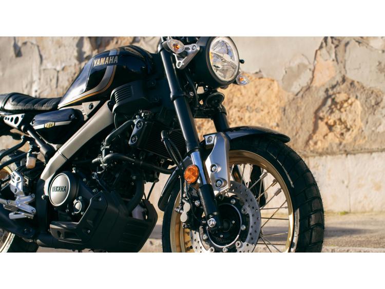 YAMAHA XSR 125 Legacy