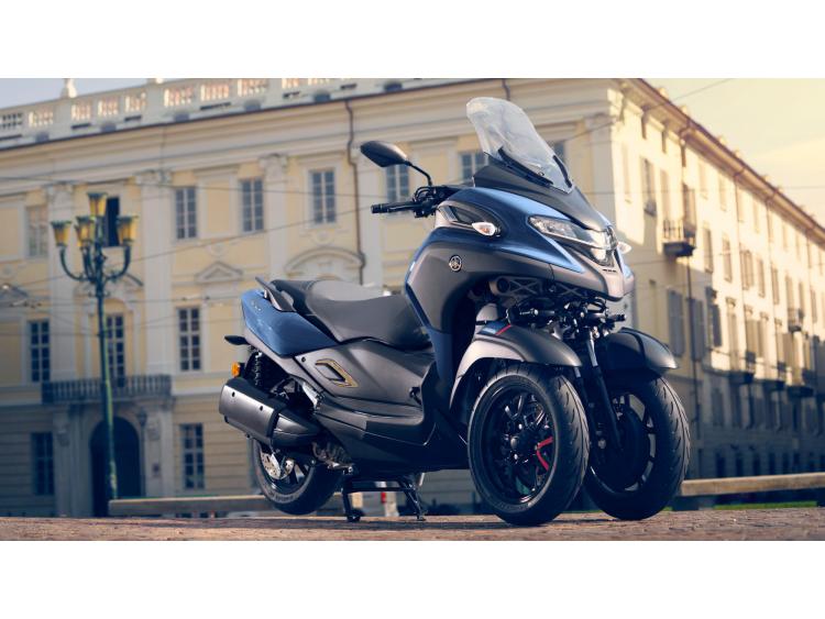 YAMAHA TRICITY 300
