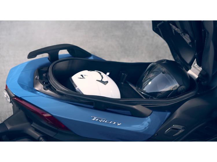 YAMAHA TRICITY 300